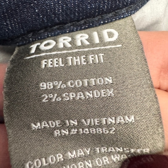 Torrid Boyfriend Straight Mid-Rise Jean - Picture 8 of 9